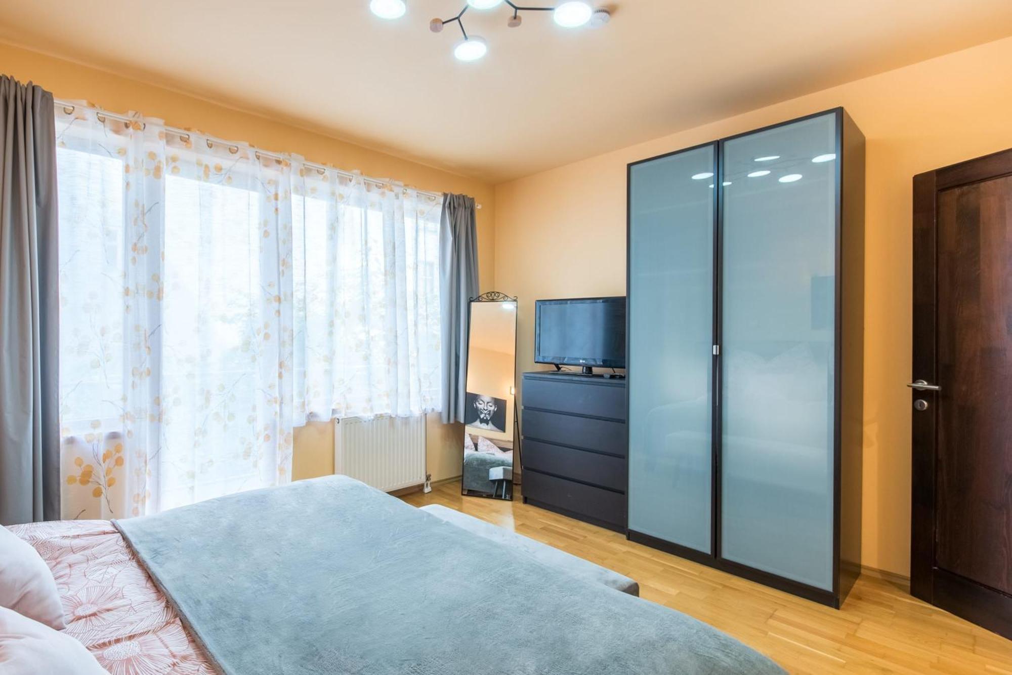 Very Central - Large - Balcony - Comfy Apartment Budapest
